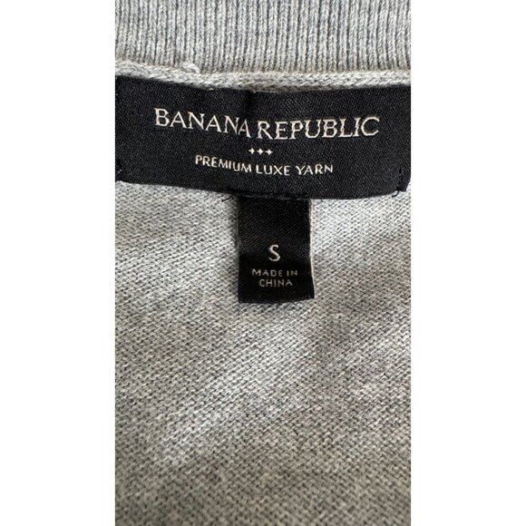 Banana Republic Womens Gray V-Neck Sweater S 55% Cotton 40% Nylon 5% Cashmere - Picture 2 of 13